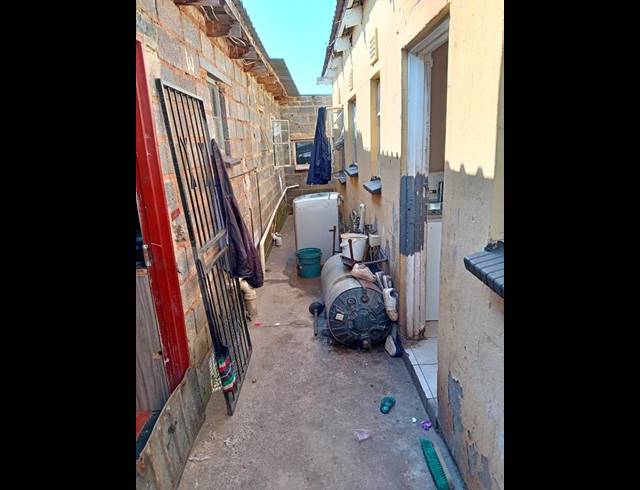 3 BEDROOM HOUSE FOR SALE IN KLIPSPRUIT WEST